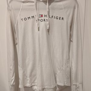 long sleeve hooded shirt